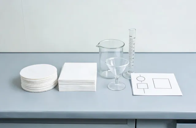 Laboratory filter and chromatography papers